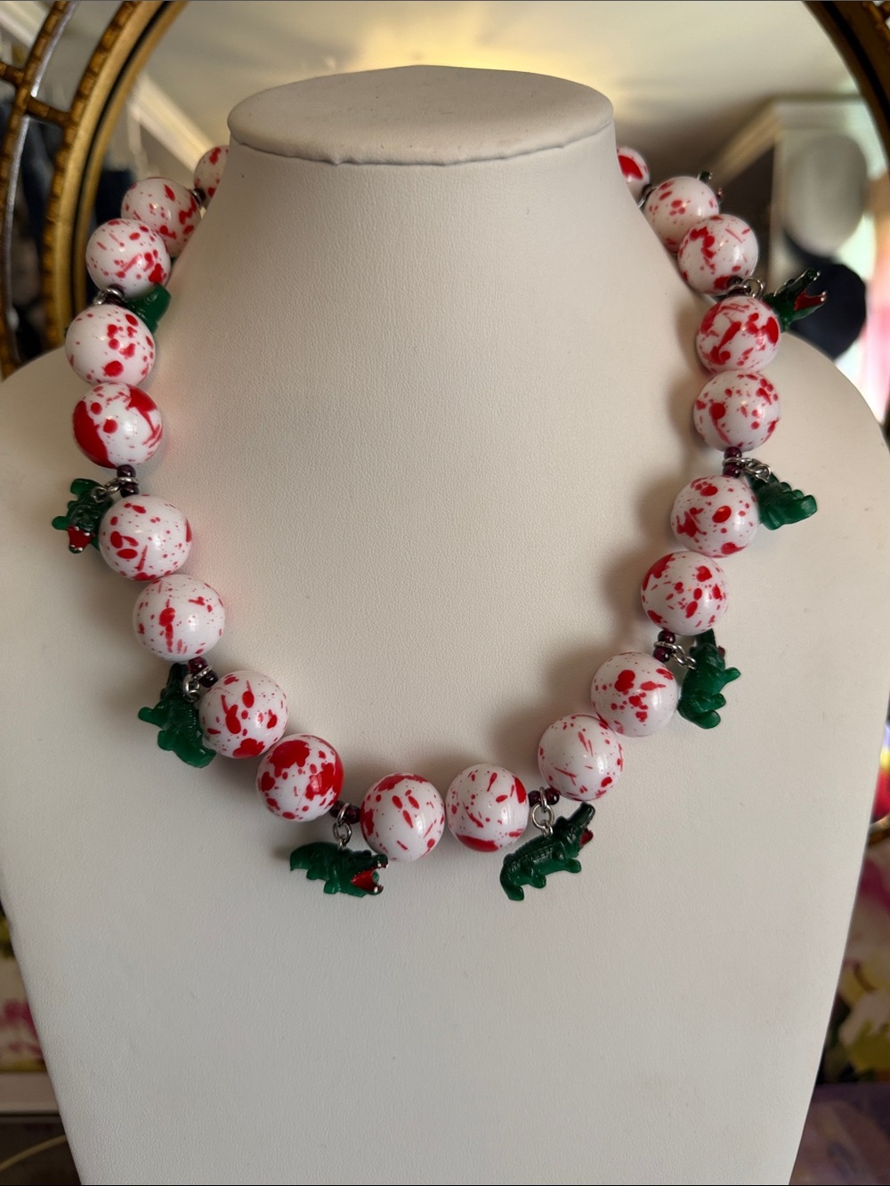 Audrey Limoges Collection White & Red Speckled Bead Necklace Aligator Charms 18"